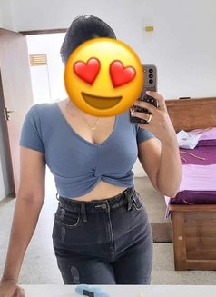 Kithmi (Cam and vip meets) - escort in Colombo Photo 1 of 3