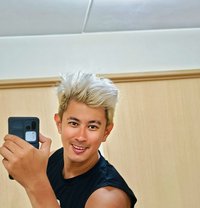 Kenuy - Male escort in Manila