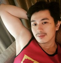 Kenuy - Male escort in Manila