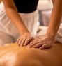 Kenyan Massage Therapist - masseuse in Doha Photo 2 of 5
