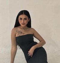 Kenza can squirting - escort in Bali
