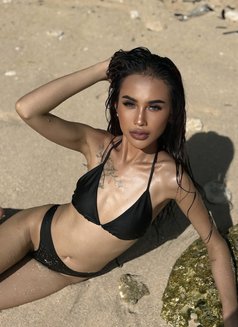 Kenza hot service - escort in Bali Photo 4 of 29