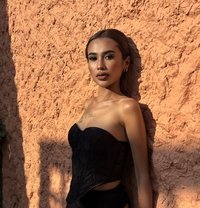 Kenza hot service - escort in Bali Photo 27 of 28
