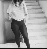 Kenza - puta in Abu Dhabi