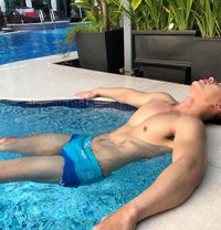 Kenzo Bangkok - masseur in Dubai