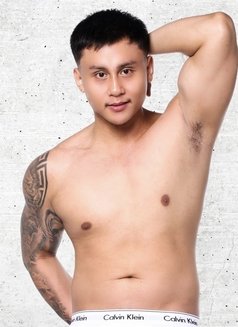 Kenzo - Male escort in Manila Photo 1 of 5