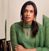 Kerala Celeb Mallu Shemale - Transsexual escort in Bangalore Photo 10 of 10