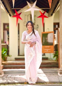 Kerala Celeb Shemale with GF experience - Transsexual escort in Bangalore Photo 9 of 9