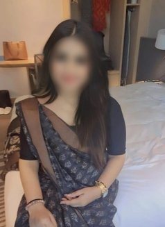 Kerala Cute Girl for Full Service - puta in Sharjah Photo 2 of 2