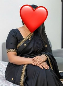 Kerala girl in Ajman - masseuse in Ajmān Photo 5 of 7