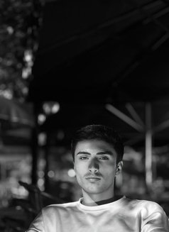 Kerem_Vers_top - Male escort in İstanbul Photo 2 of 15
