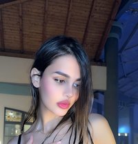 Kerry - Transsexual escort in Cologne