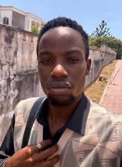 Kerry - Male escort in Mombasa Photo 4 of 4