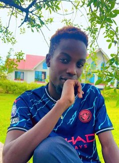 Kerry - Male escort in Nairobi Photo 2 of 4