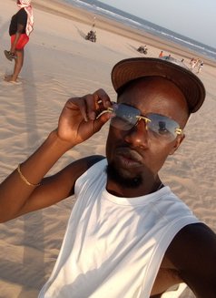 Kerry - Male escort in Nairobi Photo 3 of 4