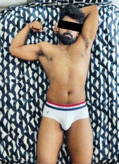 Keshan - Male escort in Dubai Photo 5 of 5