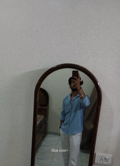 Sneakersxx - Male escort in New Delhi Photo 1 of 1