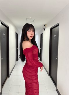 Kesty - Transsexual escort in Khobar Photo 6 of 12