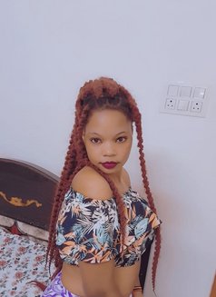 Ketra Juicy Cumshow in Hafeezpet - puta in Hyderabad Photo 1 of 4