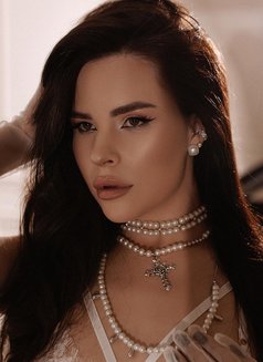 Ketty25 - escort in Beirut Photo 10 of 10