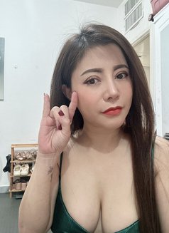 Keva Rimming Deep Throar - puta in Da Nang Photo 1 of 5
