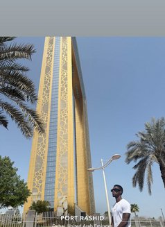 Kevin 2307 - Masajista in Accra Photo 1 of 13