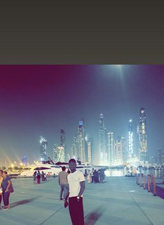 Kevin 2307 - Masajista in Accra Photo 2 of 13