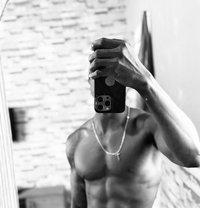 Kevin 2307 - Masajista in Accra