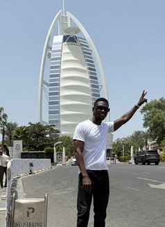 Kevin 2307 - Masajista in Accra Photo 14 of 15