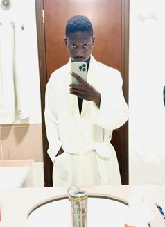 Kevin 2307 - Masajista in Accra Photo 15 of 15