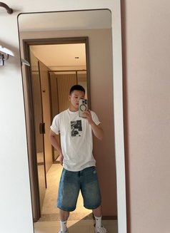 kevin - Masajista in Shanghai Photo 3 of 3