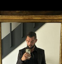 Kevin - Male escort in Dubai