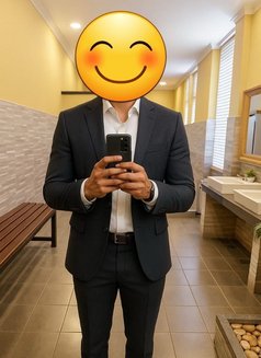 Kevin - Male escort in Colombo Photo 1 of 1