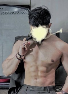 Kevin - Male adult performer in Ahmedabad Photo 1 of 3