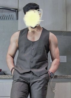 Kevin - Male adult performer in Ahmedabad Photo 2 of 3