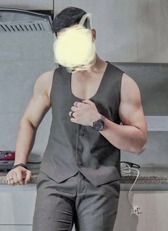 Kevin - Male adult performer in Ahmedabad Photo 3 of 3