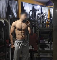 Kevin Male Companion/bull - Acompañantes masculino in Colombo
