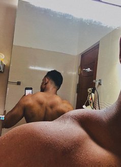 Kevin - Male adult performer in Colombo Photo 1 of 3