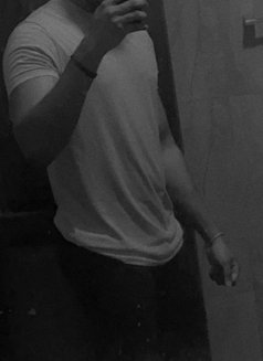 Kevin full service for Ladies - Male escort in Colombo Photo 3 of 5