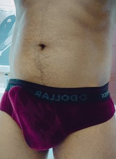 Kevin - Male escort in Dubai Photo 2 of 3