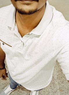 Kevin - Male escort in Dubai Photo 3 of 3