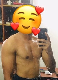 Kevin - Tantra massage - Male escort in Colombo Photo 3 of 4