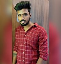 Hot male video call service - Acompañantes masculino in Chennai