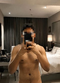 Kevinshaz - Male escort in Colombo Photo 1 of 3