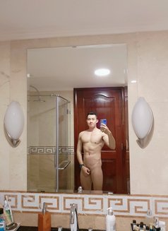 Kevinvnvn - Male escort agency in Kuala Lumpur Photo 4 of 7
