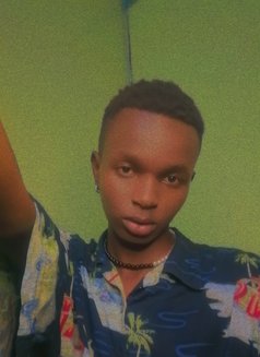 Key - Male escort in Nairobi Photo 4 of 7