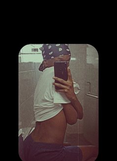 Key - Male escort in Nairobi Photo 5 of 7