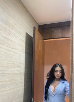 Keyira - Transsexual escort in Jakarta Photo 1 of 5