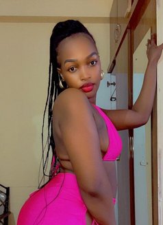 Keylah curved babe panigate - Intérprete de adultos in Vadodara Photo 7 of 7