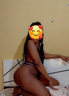 Keylah curved babe - Intérprete de adultos in Vadodara Photo 5 of 7